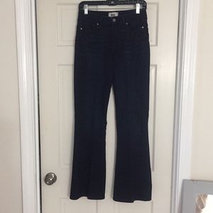 Paige High Rise Bell Canyon jeans. 31 inch inseam. Color: Dream Catcher